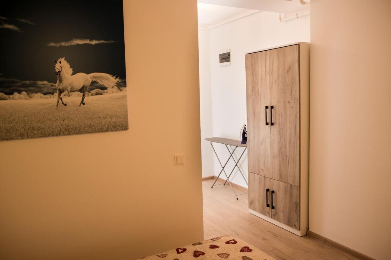 Studio Moghioros Rezidence 2 بوخارست المظهر الخارجي الصورة